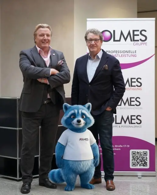 Hinter jedem erfolgreichen Unternehmen stehen Menschen (und hart arbeitende Waschbären!) mit Leidenschaft. 💜

Seit Mitte der achtziger Jahre führen wir, Wilfried und Jürgen Jolmes, die heutige Jolmes Gruppe wie ihr sie kennt. Was einst als Familienunternehmen von unserem Vater gegründet wurde, ist heute ein moderner Multidienstleister in den Bereichen Gebäudereinigung, Handwerk sowie Energie- und Personalservice.

Wir stehen für regionale Nähe, langfristige Kundenbeziehungen und die kontinuierliche Weiterentwicklung der Jolmes Gruppe, um unser Ziel, nachhaltig und qualitativ hochwertig zu arbeiten, konsequent zu verwirklichen.

Wir bringen Leistung. Und Jolly? Ein Lächeln 😀

#JolmesGruppe #TraditionundZukunft #Paderborn