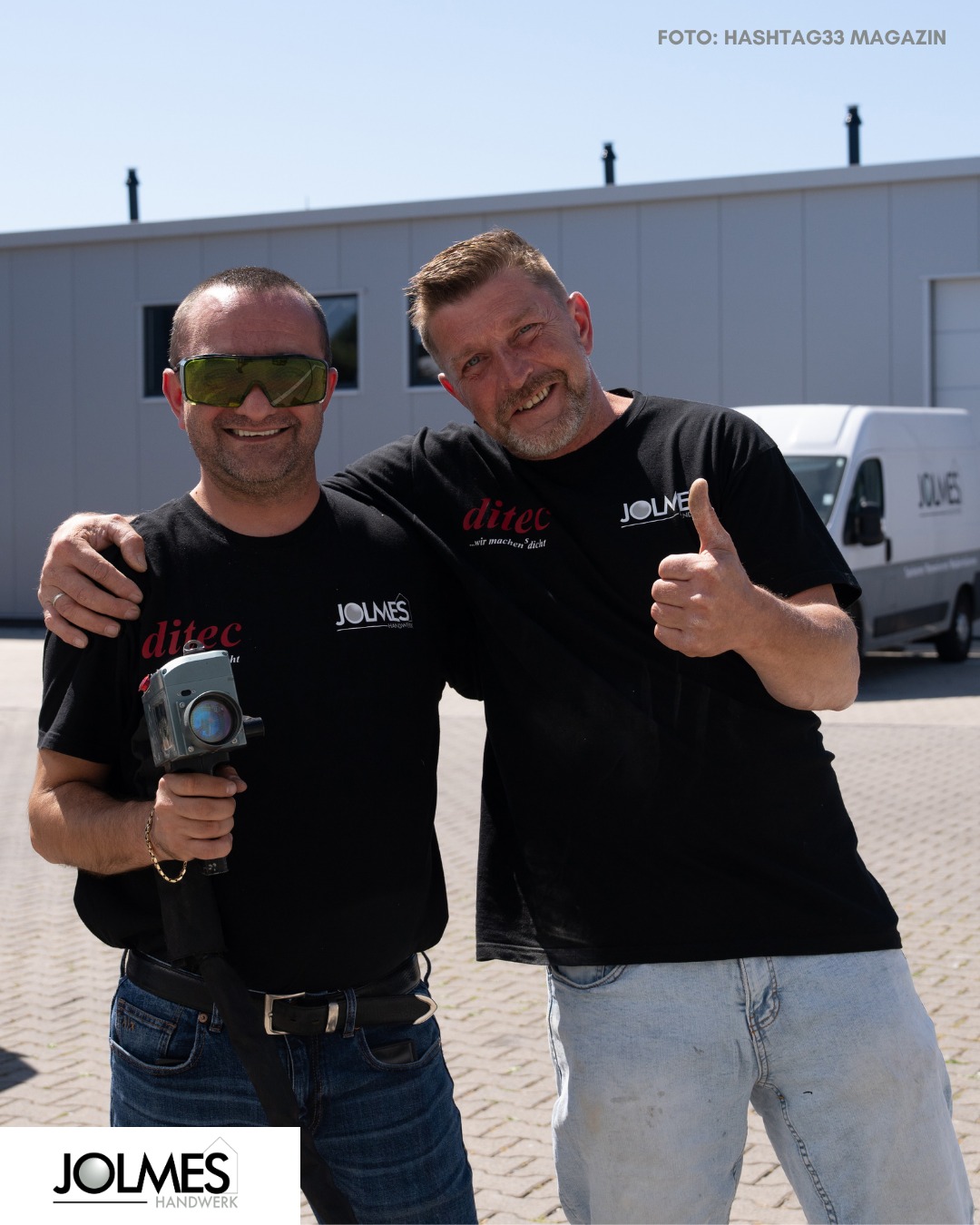 Hinter jedem guten Projekt steht ein starkes Team. Und hinter jedem starken Team stehen Menschen, die es leiten.

Heute stellen wir euch zwei unserer Teamleiter vor: Daniel Ungureanu (links) und Sven Vorbusch (rechts). Gemeinsam leiten die beiden unsere Laserreinigung. 🤝

Die beiden sind verantwortlich für die Planung und Koordination aller Laserreinigungs-Einsätze und sorgen dafür, dass Rost, Lack und Verschmutzungen schonend und ohne Chemie entfernt werden. Sie stehen für Qualität auf jeder Baustelle, leiten ihr Team an und sind erste Ansprechpartner für unsere Kunden.

Werde auch du Teil ihres Teams!💪
Alle offenen Stellen findest du über den Link in unserer Bio.

Fotoquelle: Hashtag33 Magazin