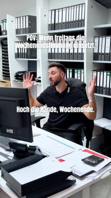 12:30 Uhr. Rechner aus, Wochenende an.😁

#jolmesgruppe #paderborn #wochenende #bürohumor #dienstleistungen