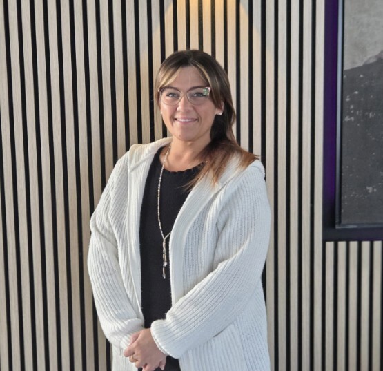 Elena Moor, Ansprechpartnerin für Bewerbungen bei der Jolmes Gebäudereinigung