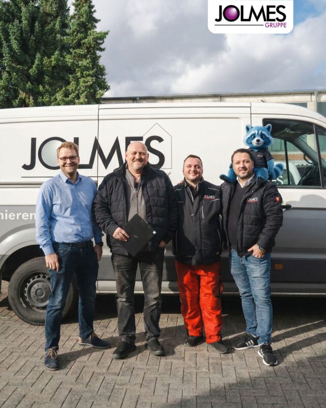 Hinter jedem Auftrag steckt ein Team, auf das Verlass ist.

Bei JOLMES arbeiten Menschen zusammen, die wissen was sie tun.
Mit Erfahrung, Präzision und dem gemeinsamen Anspruch, Qualität abzuliefern.

#paderborn #jolmes #teamjolmes #jolly #gebäudereinigung